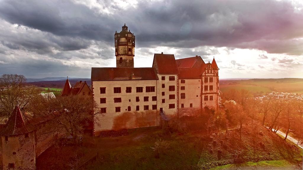 Hotel Zur Krone Ronneburg  Exteriör bild